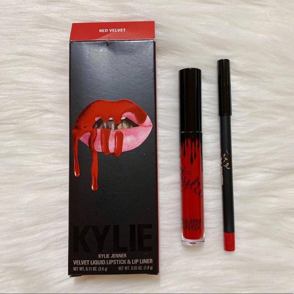 BRAND NEW Kylie Cosmetics Lip Kit in “Red Velvet”